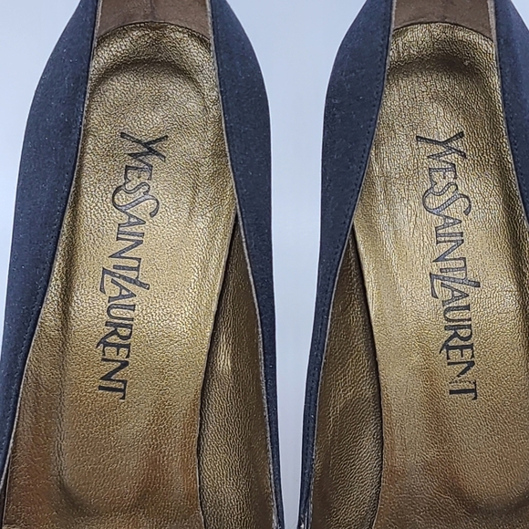 Yves Saint Laurent Vintage Black Matte Satin Red Rose Rosette Heels Pumps - Picture 13 of 15